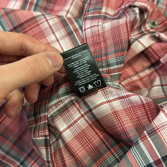 Kuhl mens L Large red plaid Eluxor short sleeve performance button up shirt EUC - Picture 5 of 5